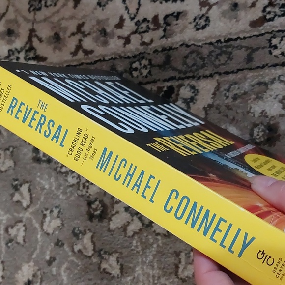 Michael CONNELLY The REVERSAL Lincoln Lawyer Book SC - Picture 2 of 5